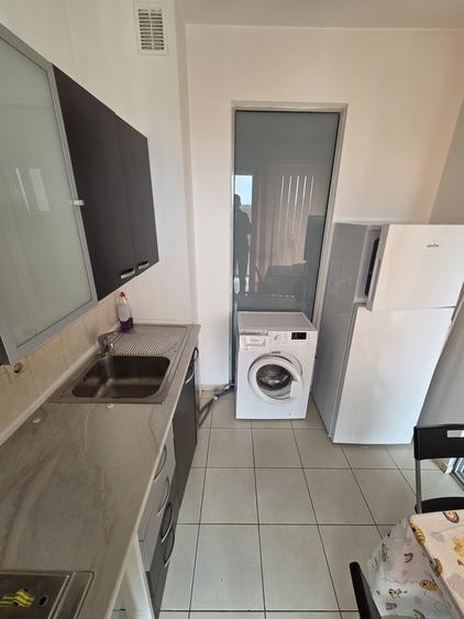 Militari, Politehnica - 8