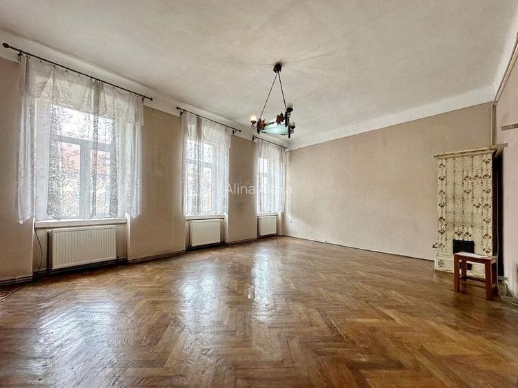 Apartament cu 4 camere circular în Centrul Istoric Apartament cu 4 camere circular în Centrul Istoric