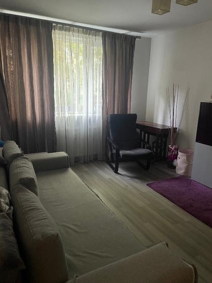 Apartament cu 2 camere decomandat, mobilat în Brâncoveanu