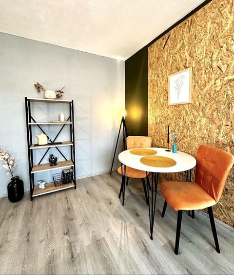 Apartament cu 2 camere semidecomandat în Casa de Cultură