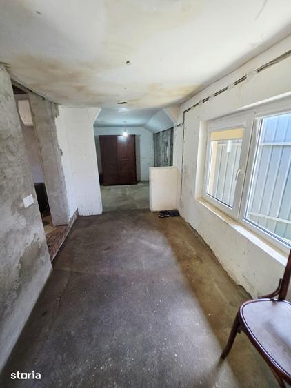 Casă cu 3 camere cu Teren 536 Mp în Ceptura
