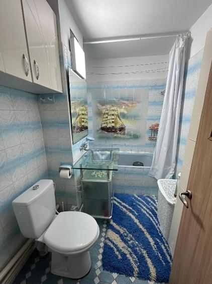 Apartament cu 3 camere decomandat, mobilat în Inel II