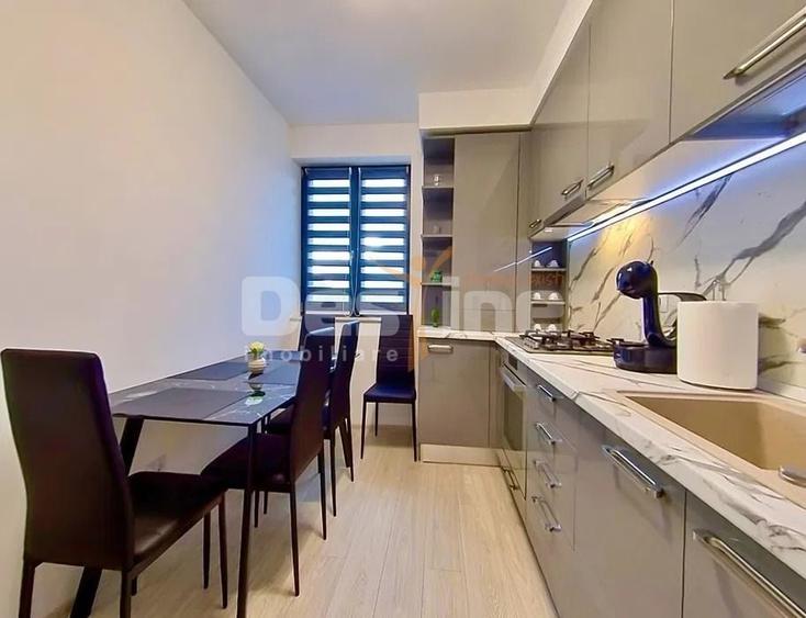 Apartament cu 3 camere decomandat, mobilat în Calea București