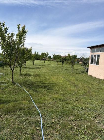 Casă cu 4 camere în Amaru