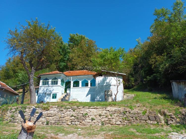 vand casa Bozioru Valea Fantanei