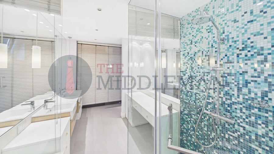 Casă individuală cu 5 camere cu Piscina în Băneasa