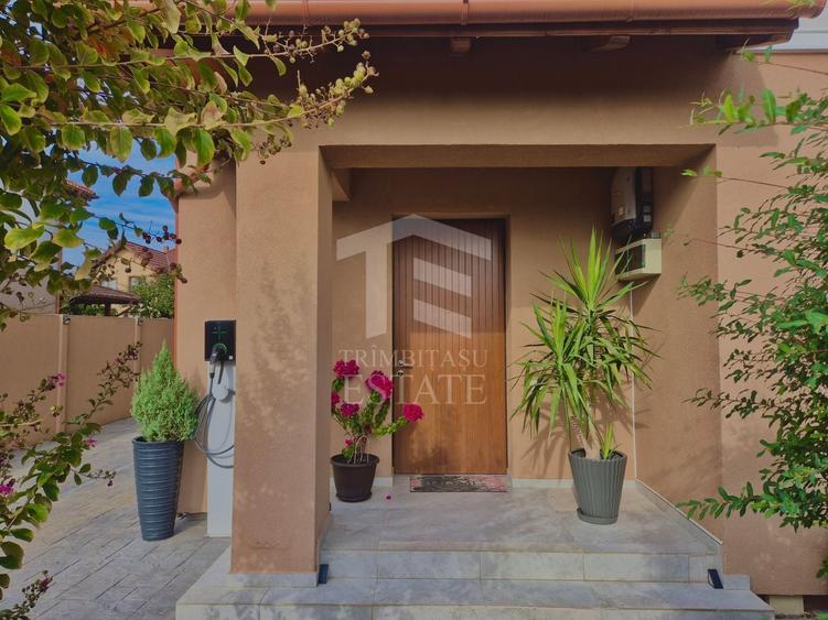 Duplex cu 4 camere cu Canalizare în Urseni