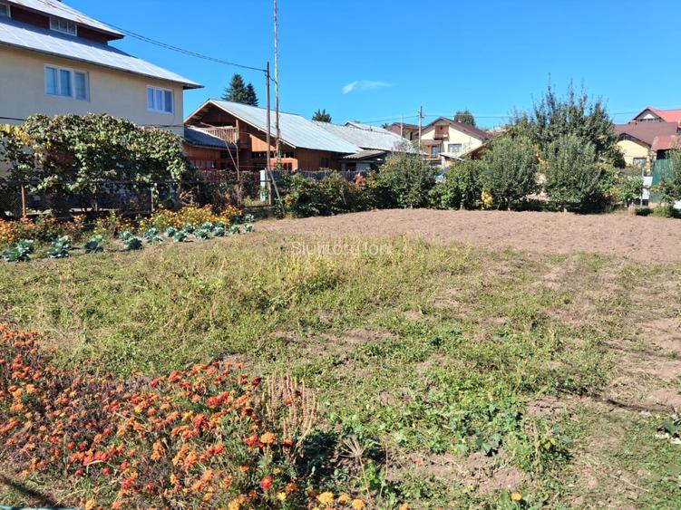 Teren intravilan 500 mp, cu utilități, ideal pentru casă