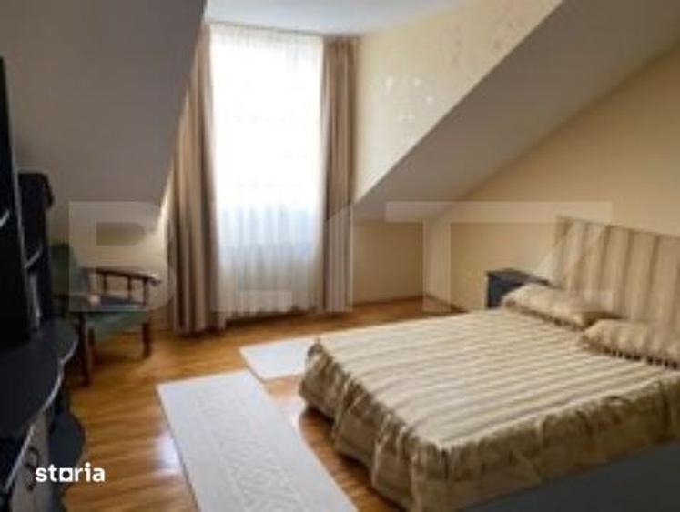 Casă cu 8 camere cu Teren 1445 Mp în Doba