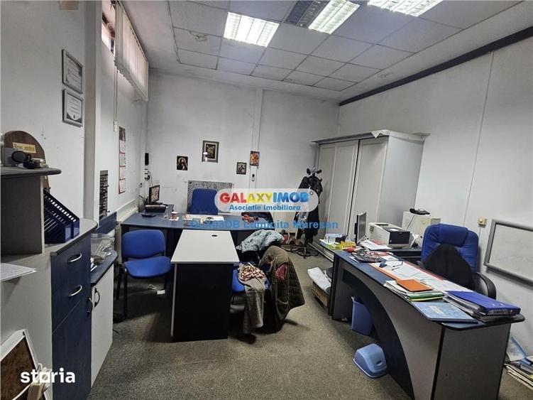 Spațiu comercial, de 120 mp, în Industrială