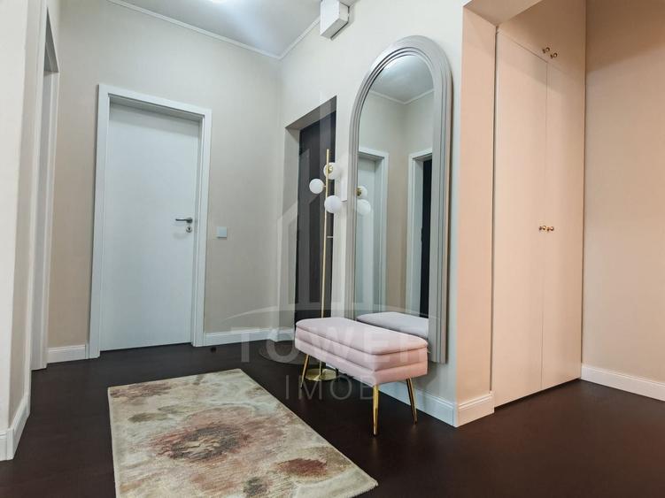 Apartament cu 3 camere decomandat, mobilat în Șelimbăr