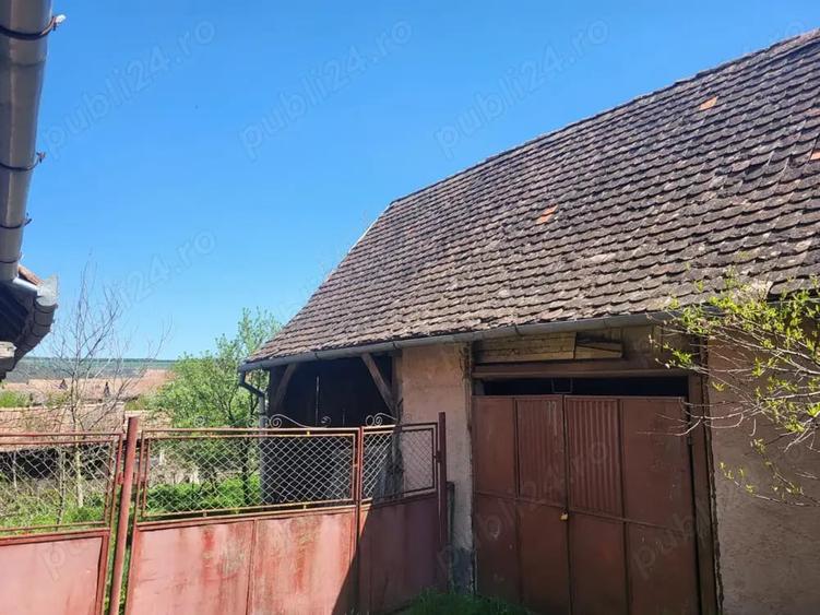 Casă cu 3 camere în Laslău Mare