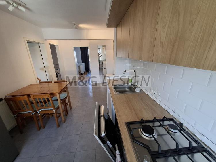 Apartament cu 3 camere decomandat, mobilat în Dâmbovița