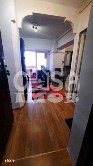 Garsonieră decomandată în Central
