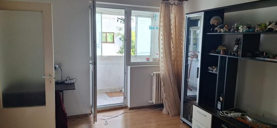 Apartament cu 2 camere semidecomandat în Drumul Taberei