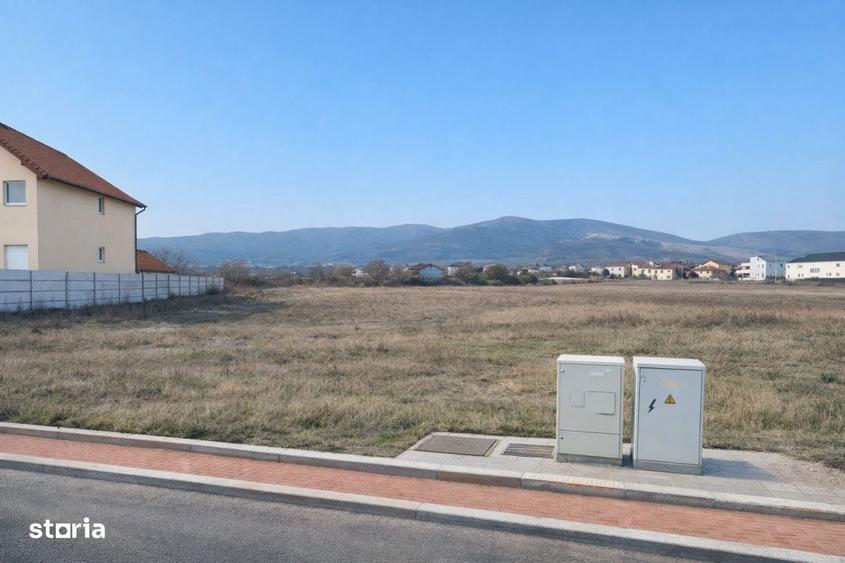 OKAZIE ! Teren Intravilan 4080 mp. D=31 m. PUZ aprobat P+3+1 Rh Asfalt - 4