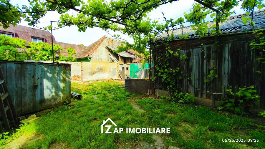 Ap 2 camere 74 mp - cu garaj si curte proprie 300 mp - Budiului - 16