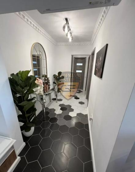 3 camere decomandat, Bd. Tomis, Zona Macu Rosu, Tomis III, etaj 10/10 lift, A/C - 4