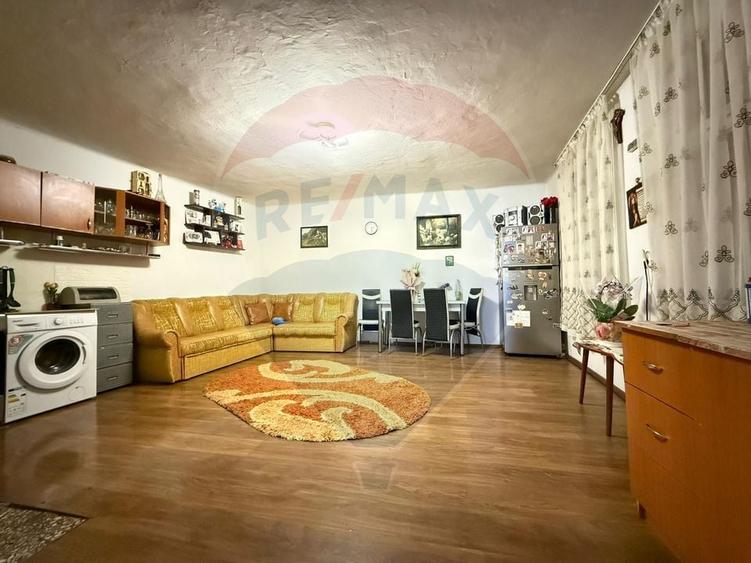 Casă de vânzare zonă Centrală GURA HUMORULUI - 9