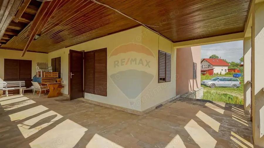 Casa / Vila de vanzare Fundata- Romania - 16