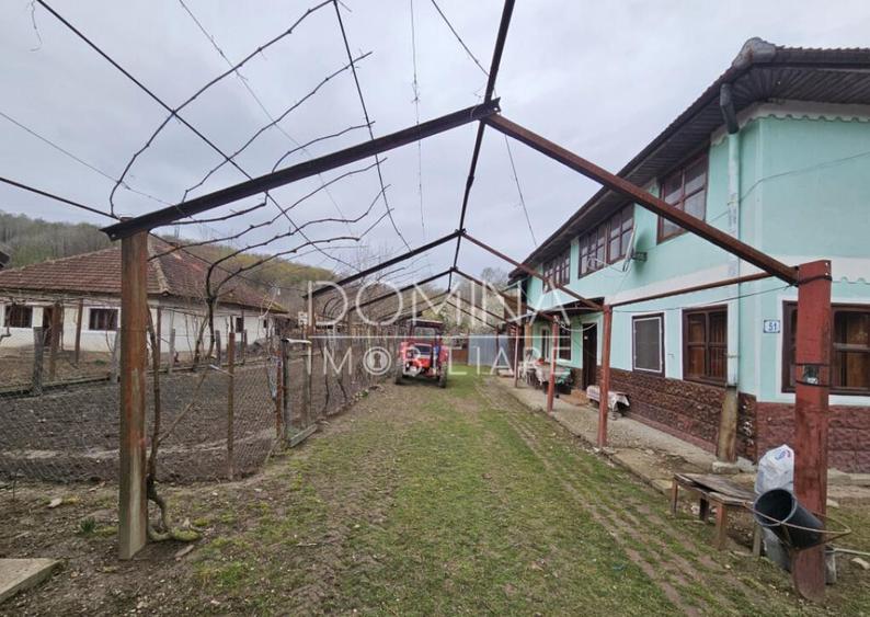 Casa P+1 situata in comuna Ciuperceni - 9