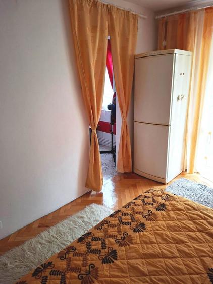 Garsoniera etaj 2 in zona Peco Milea - 3