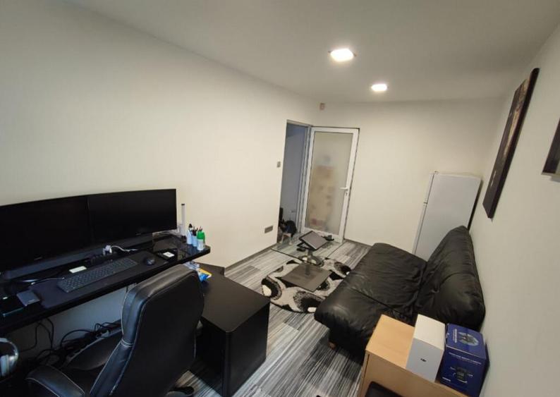 Apartament 3 camere, semidecomandat - zona Astra - 11