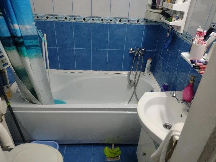 vand apartament cu doua camere micro 40 parter - 2
