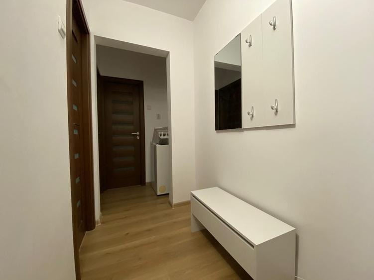 Apartament cu 2 camere decomandat în Band