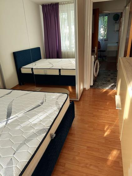 Apartament cu 3 camere semidecomandat, mobilat în Titan