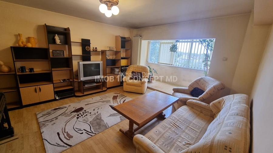 Inchiriere apartament 3 camere, spatios, in zona Democratiei