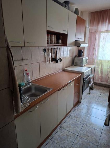 PROPRIETAR vand/schimb garsoniera Nerva Traian Carlova bloc reabilitat - 7