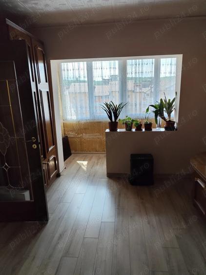 Vand garsoniera etaj 4 Petrila - 1