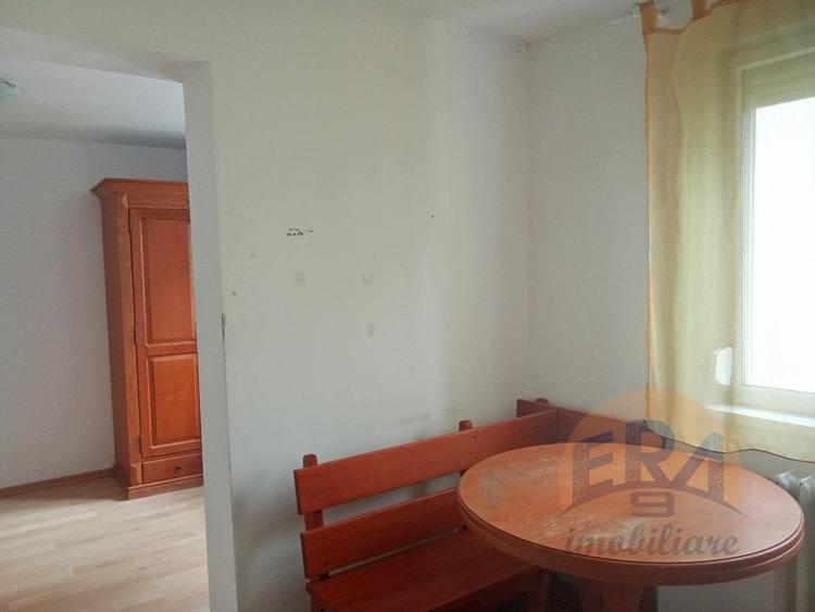 Garsoniera modificata cu 2 camere,Rogerius, Str. Aluminei - 7