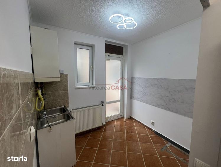 Casa renovata- curte - metrou Iancului - ideal locuita sau birou - 2