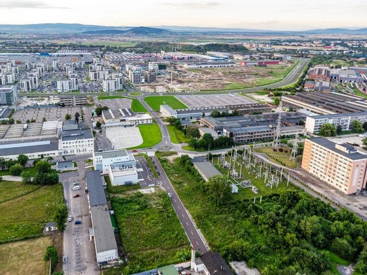 Oportunitate dezvoltare ansamblu rezidential/cladire mixta - 1