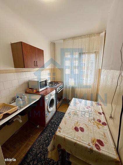 Garsoniera decomandata - mobilata - utilata - etaj 3 - Rovine - 4