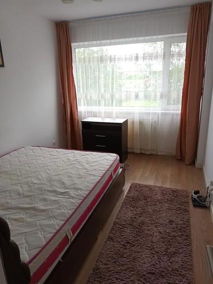 Inchiriez apartament 2 camere - 2