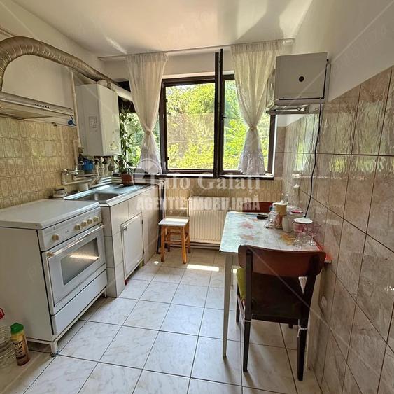 Apartament cu 2 camere semidecomandat în Central