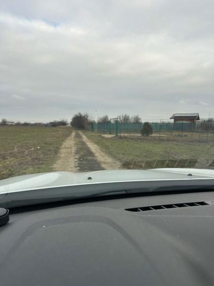 Teren de vanzare sau inchiriere,2400 mp - 4