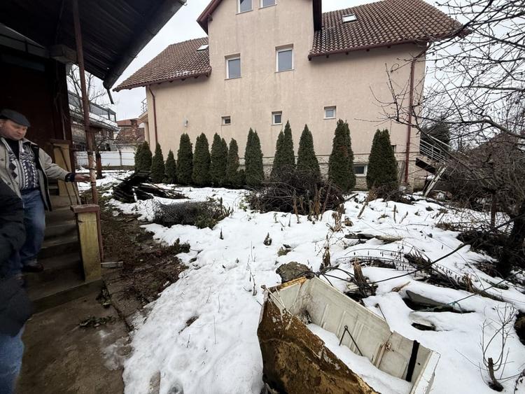Casă demolabilă, teren 461 mp, Intersecția 7 străzi, zona Gruia - 5
