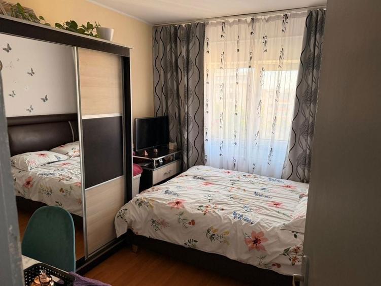 Schimb apartament cu casa in zona Bradu - 2