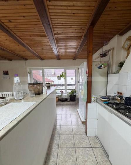 Casa de vanzare cu teren generos la doar 15 minute de - 28