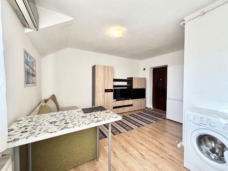 Garsoniera langa Mall liber din 15 aprilie. - 3