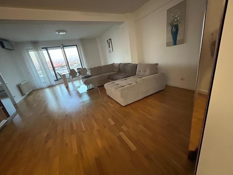 Apartament cu 3 camere decomandat, mobilat în Aviației