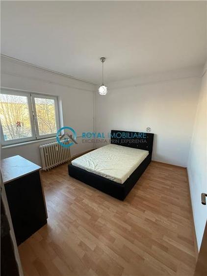 Royal Imobiliare - Inchiriere apartament 3 camere in zona Nord - 3