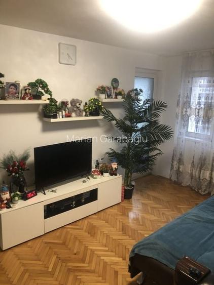 De vanzare Apartament  2 camere  Lujerului