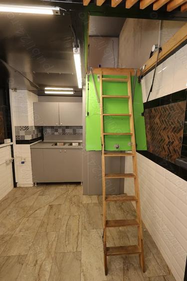 Spatiu comercial de inchiat prevazut cu 380v - 6