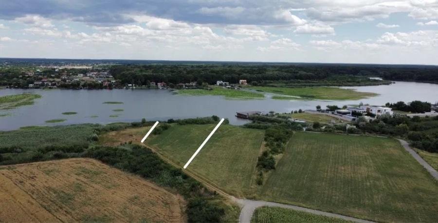 Teren Superb situat pe malul lacului Snagov Silistea langa palatul Ginga - 1