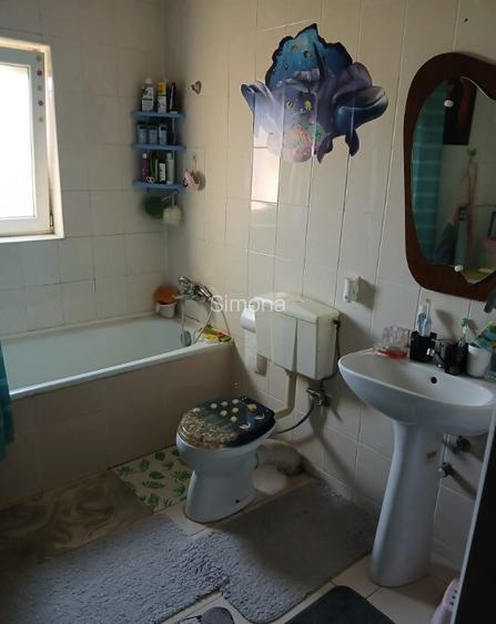 Apartament 2 cam mobilat,utilat (elecrocasnice,vesela,etc) str.Rozelor Apartament 2 cam mobilat,utilat (elecrocasnice,vesela,etc) str.Rozelor